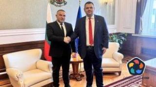 Пеевски се зае да спасява и българските щанги с първа лепта от 100 хил. лв.