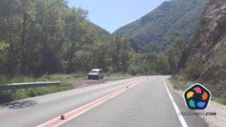 Пътната агенция има 7 дни да оправи колчетата и лампите в Кресненското дефиле