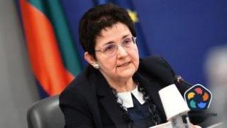 Уволнената като зам.-министър Людмила Петкова остава в МФ