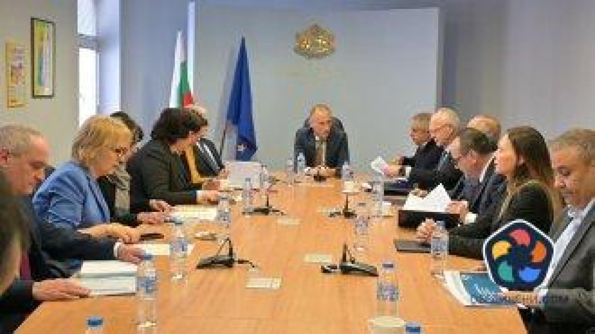 Реформи в образованието: Задават се нови учебни планове и програми