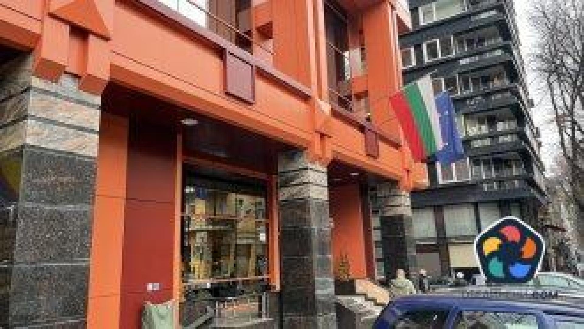 Сметната палата: Партиите са похарчили 38 млн. лв. за медии, наеми, заплати и лобистки договор