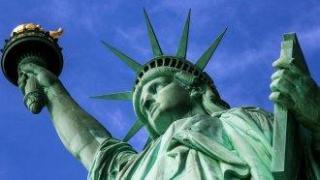Френски евродепутат предлага САЩ да върнат Статуята на свободата