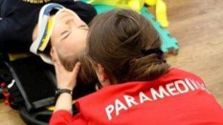 Професия парамедик: Бързи, смели, сръчни и... недооценени