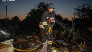 Трима души загинаха при руски атаки в Украйна