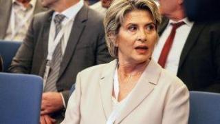 Съдът спря вписването на Весела Лечева за шеф на БОК