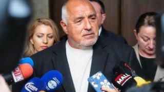 Борисов: Ще оставя да ми се катерят по гърба, докато влезем в еврозоната