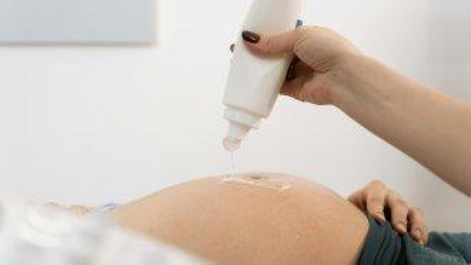 В Русия повишават раждаемостта с парични стимули за бременни ученички