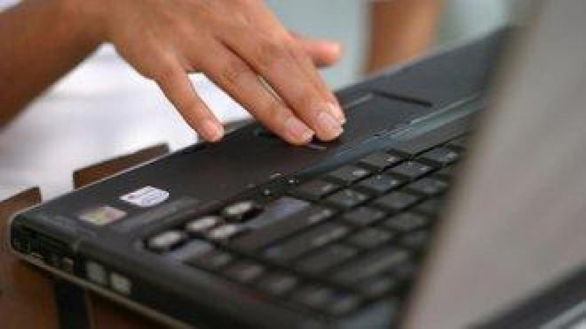 Защо заведения забраняват на клиентите си да използват лаптопи?