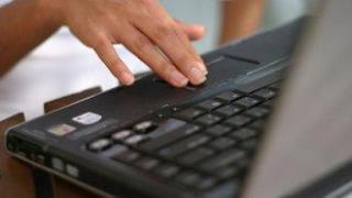 Защо заведения забраняват на клиентите си да използват лаптопи?