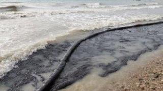 Сателитна снимка е показала потенциално ново замърсяване на 16 метра от брега на Варна