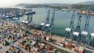 Датска компания купи жп линия, свързващи пристанища в Панамския канал