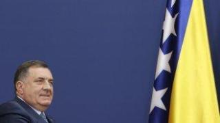 Милорад Додик се завърна безпрепятствено от Москва; Интерпол отказва заповед за арест