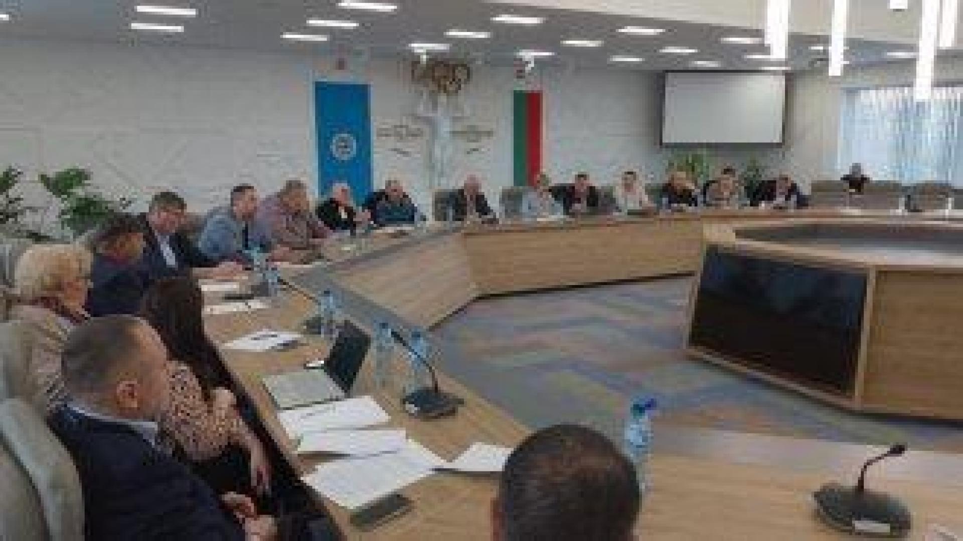 Лечева свика своето ръководство на БОК, за да задължи Костадинова да изпълнява решенията й