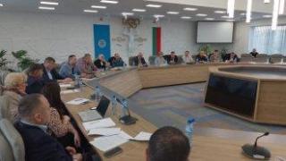 Лечева свика своето ръководство на БОК, за да задължи Костадинова да изпълнява решенията й