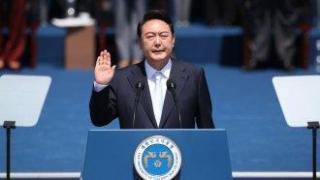 Конституционният съд на Южна Корея отстрани президента, обявил военно положение