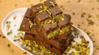 Световната мания по дубайския шоколад доведе до недостиг на шамфъстък