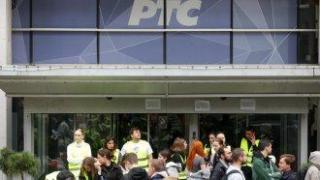 Студентите в Сърбия продължават блокадата на националната телевизия