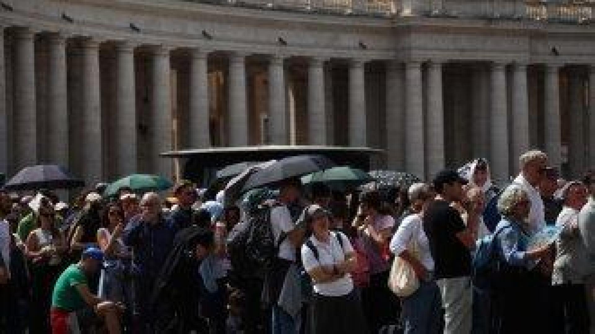 Две хиляди журналисти ще отразяват погребението на Франциск