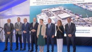 Пристанището на Домусчиеви вече е конкурент на порта в Констанца