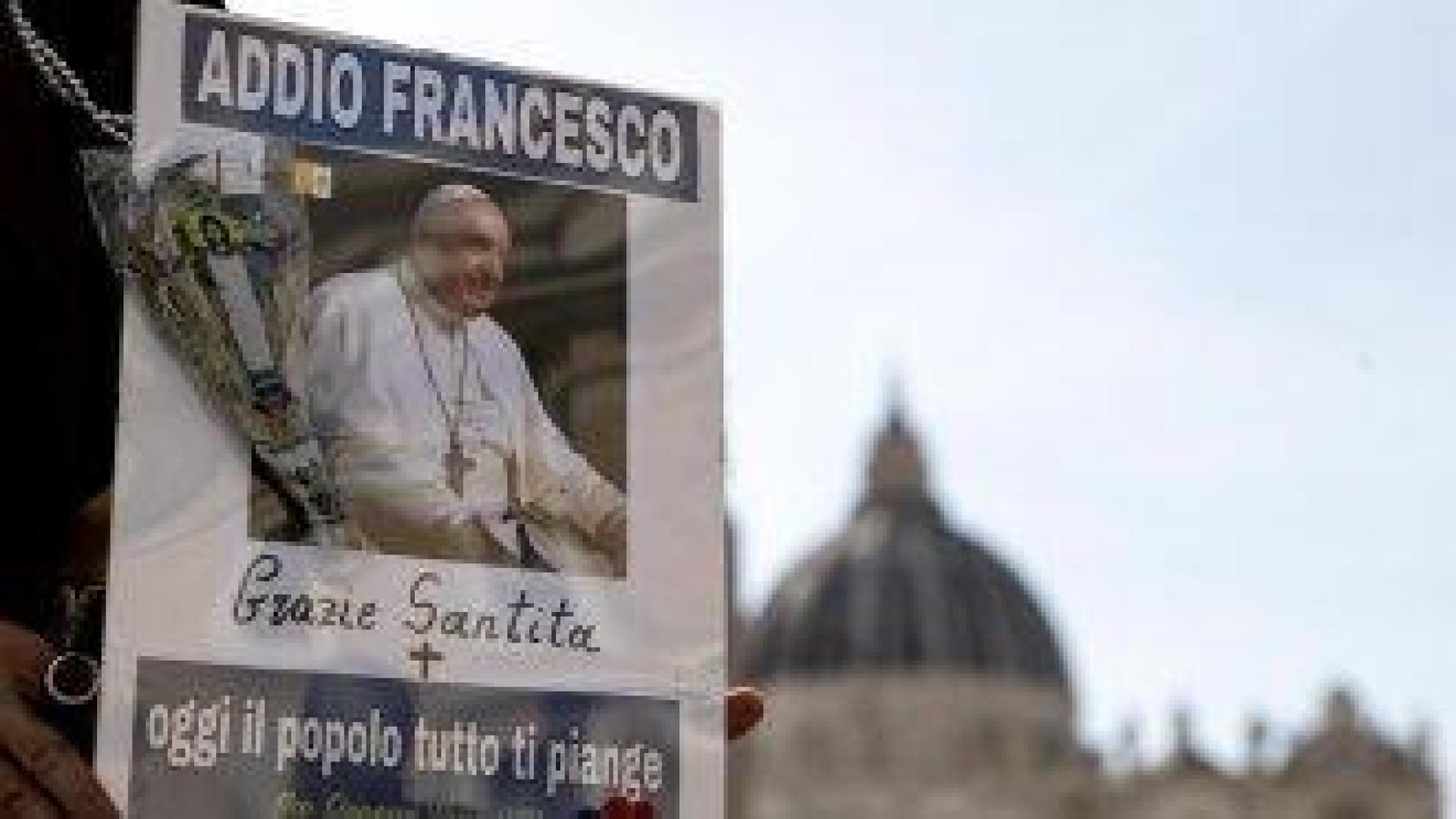 Ватиканът обяви 9-дневен траур за папа Франциск