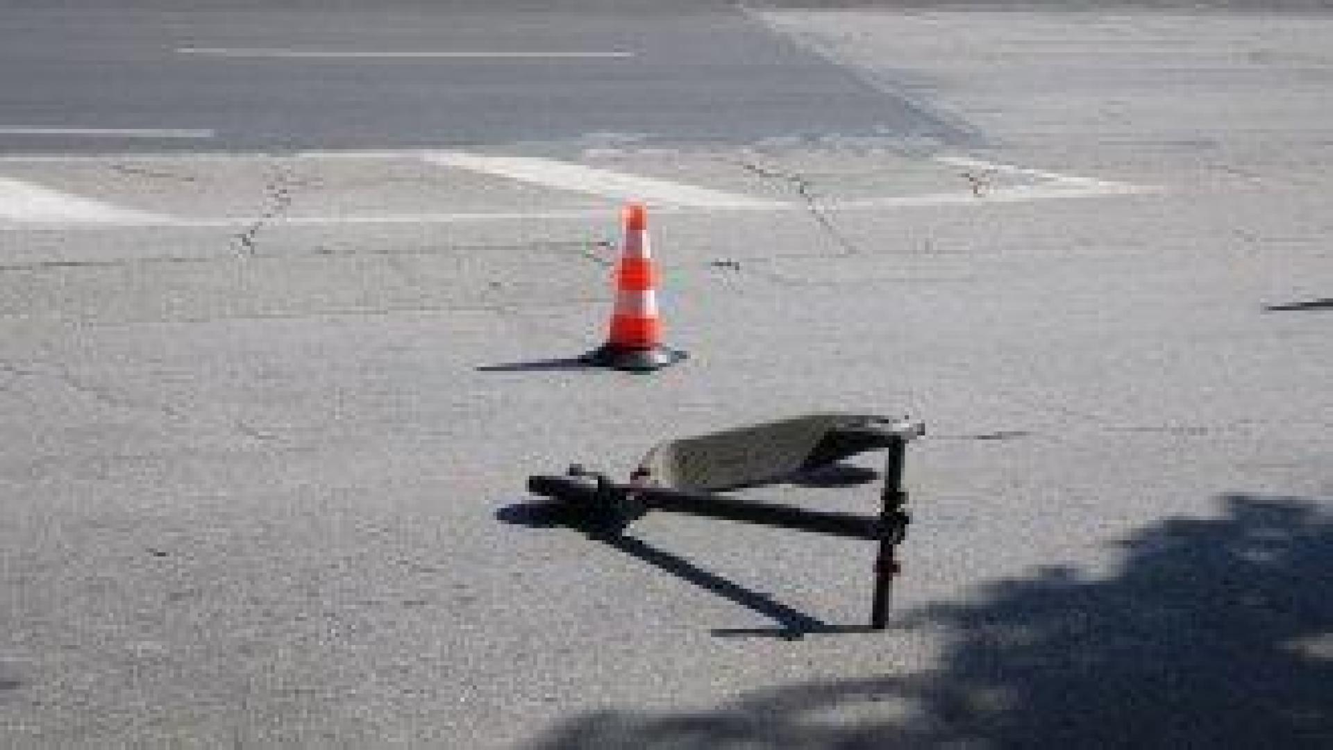 Деца на тротинетка са блъснати от кола, едното е с риск за живота