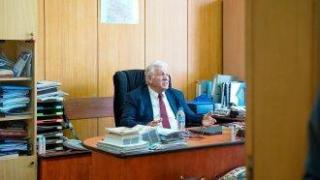 Решения отвън. Един глас не стигна, за да остане Стоян Братоев шеф на метрото