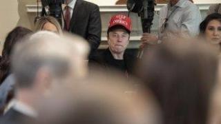 Мъск гневен от информациите, че бордът на Tesla му търси наследник за изпълнителен директор