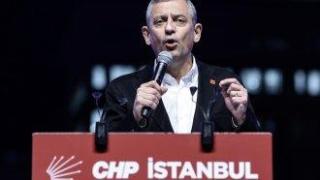 Лидерът на турската опозиционна партия беше нападнат в Истанбул