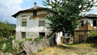 Близо 200 села у нас са без нито един жител