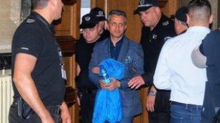 Бившият шеф на пловдивската митница остава в ареста