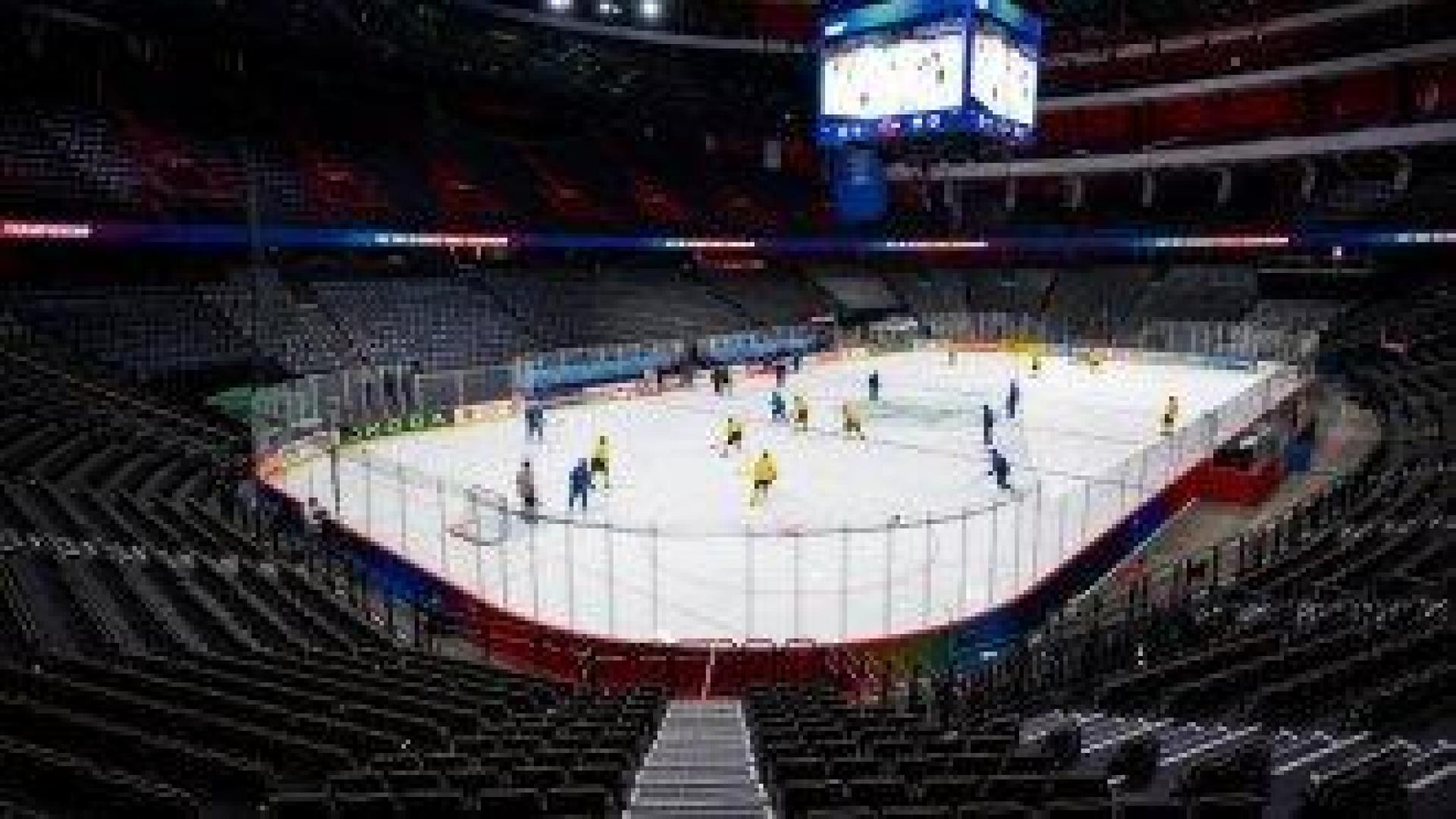 Идва лято, но е време за хокей на лед