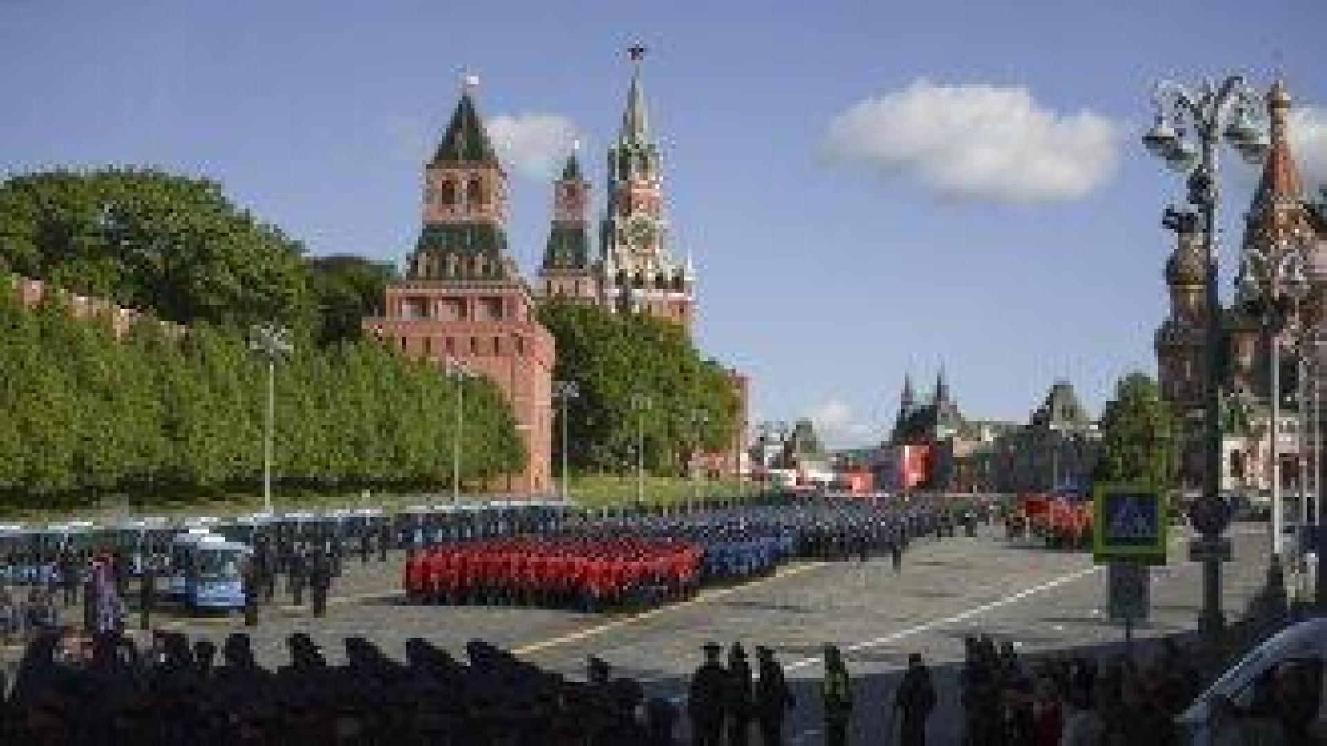 Путин ще приеме парада на Червения площад