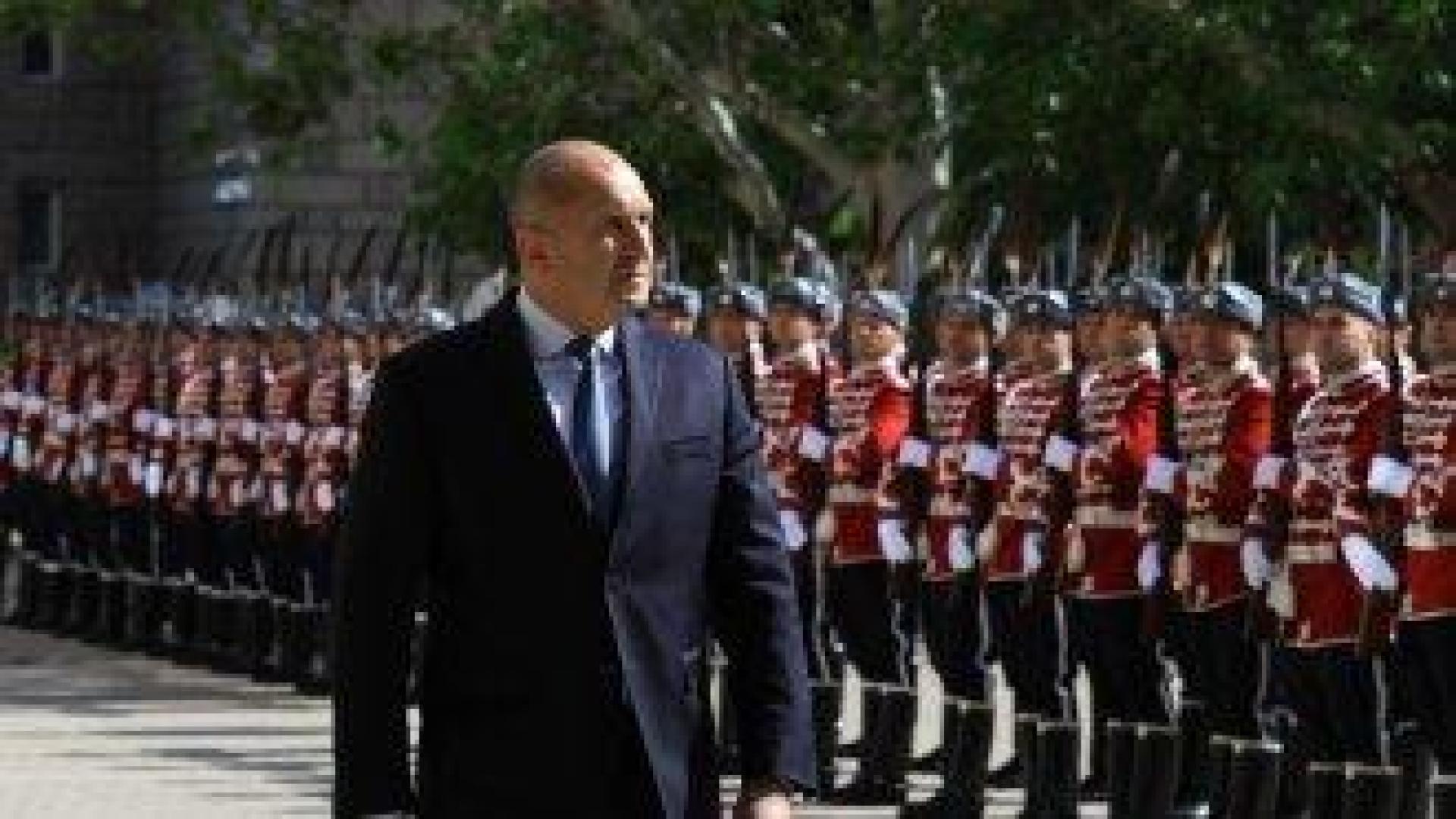 Радев с нов залп по ЕС: Страхува ли се Европа от връщането на мира?