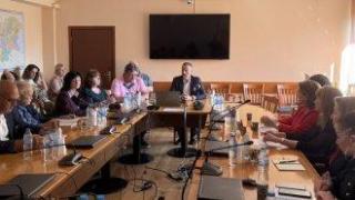 НЗОК разчита лекари и сестри да се разберат помежду си за здравните грижи