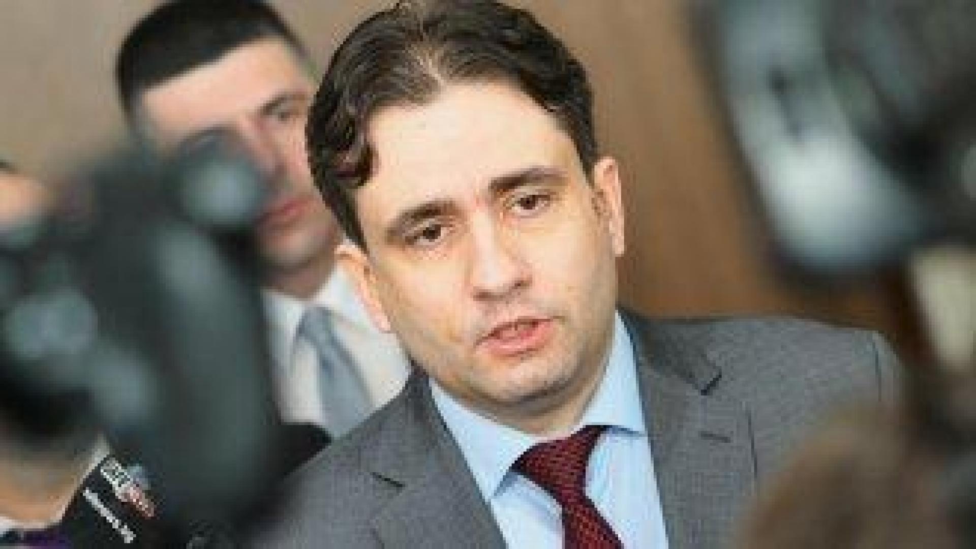 ПП-ДБ иска незабавно отхвърляне на исканото от Радев допитване против еврото