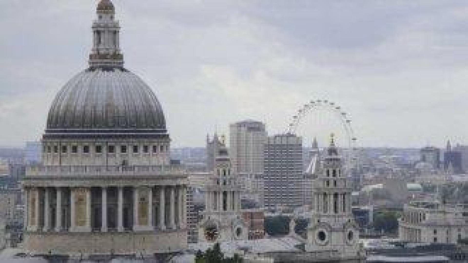 Лондон с план да дава работни визи само на висшисти