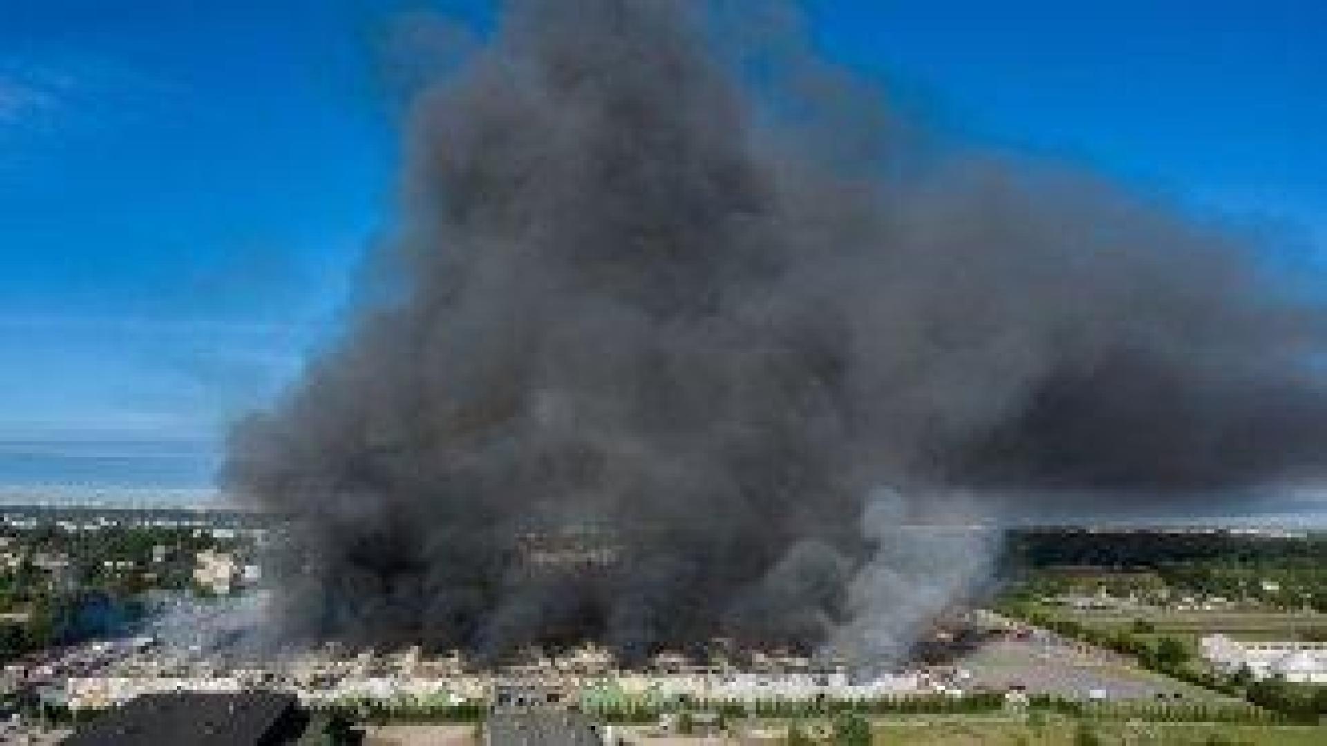 Полша обвини руските спецслужби в палеж на най-големия търговски център във Варшава