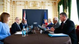 Великобритания се готви за презареждане в отношенията с ЕС пет години след Брекзит