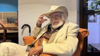 Гаро Кешишян: Забранената история на българския социализъм през обектива