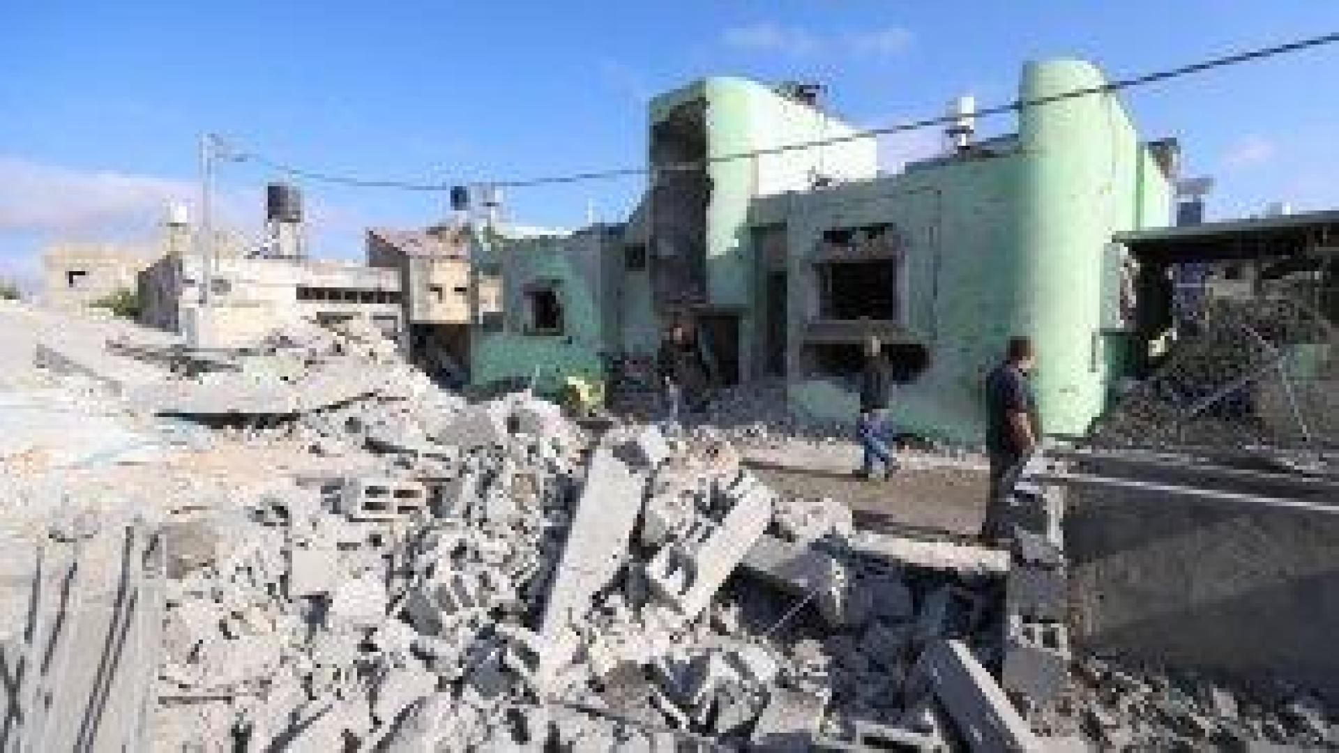 Израелски военни откриха огън по дипломати на посещение на Западния бряг; в Газа гладът се задълбочава