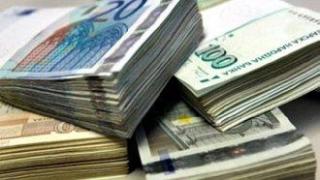 Партиите дали близо 15 млн. лева за външни услуги през миналата година