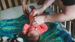 По хиляда долара за новородено в САЩ в "Тръмп сметка", предлагат републиканците