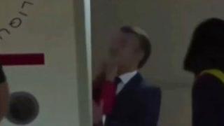 Имаше ли шамар? Ново видео с Макрон предизвика спорове