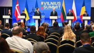 Зеленски обяви нови отбранителни пакети за Украйна след среща на върха във Вилнюс