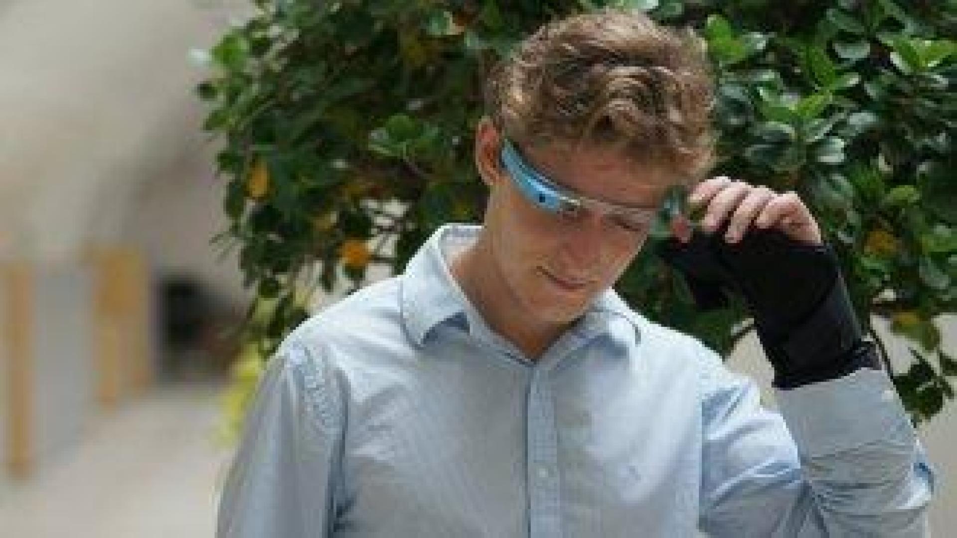 Умните очила ли ще изместят смартфоните