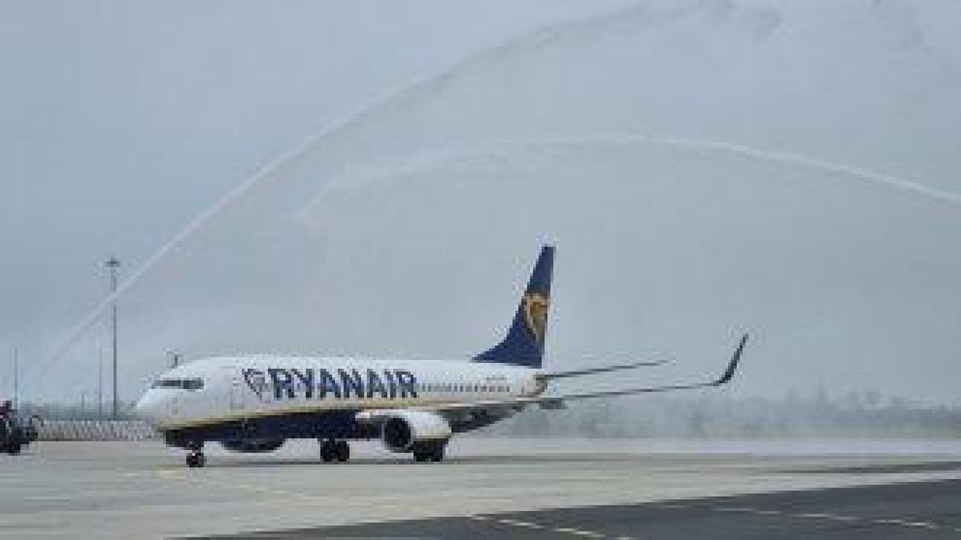 Деветима ранени при силна турбуленция на самолет на "Райънеър" над Германия