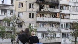 Поне четирима са убити при руски обстрел срещу Киев