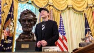 Мъск срещу Тръмп: НАСА без "Дракон", сексуално насилие над непълнолетни, "взривяване" на републиканците