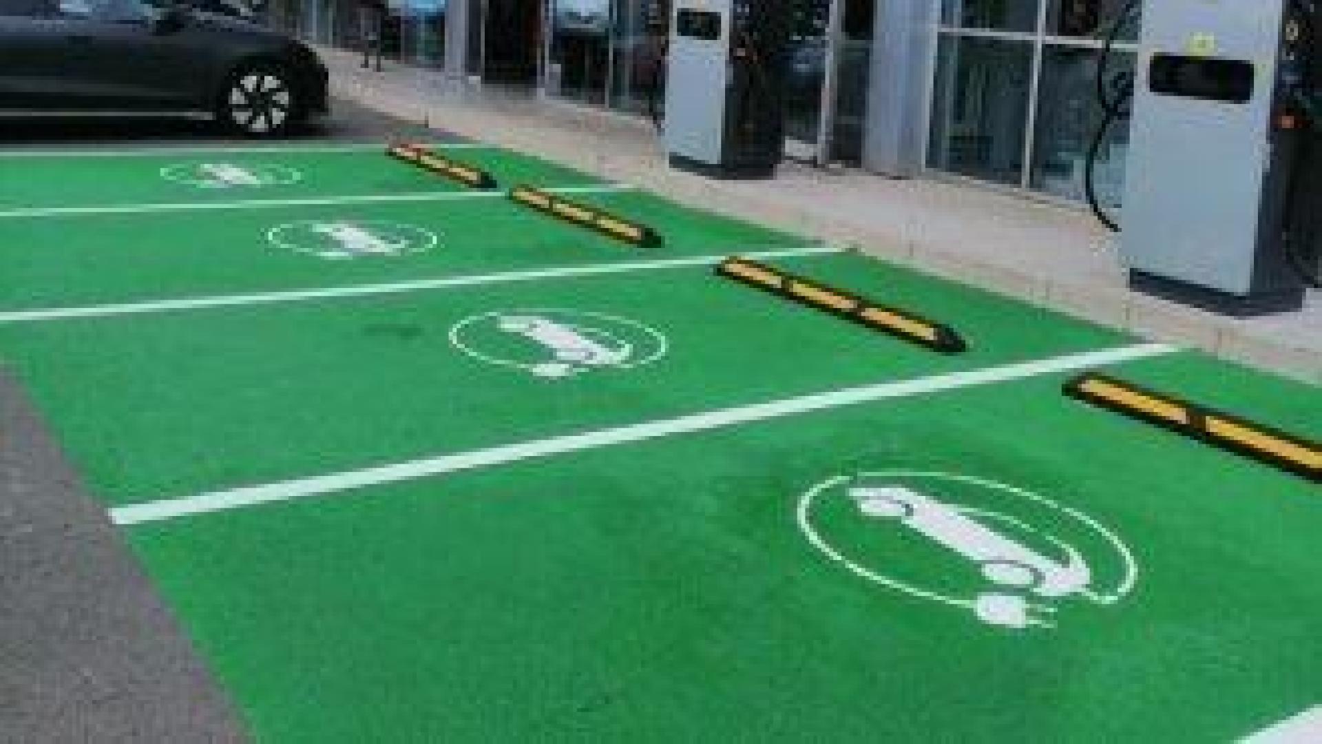 От страст към електромобилите до бурно растяща зарядна мрежа в България