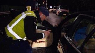 Нидерландци проверяват коли на границата с Германия за нелегални мигранти